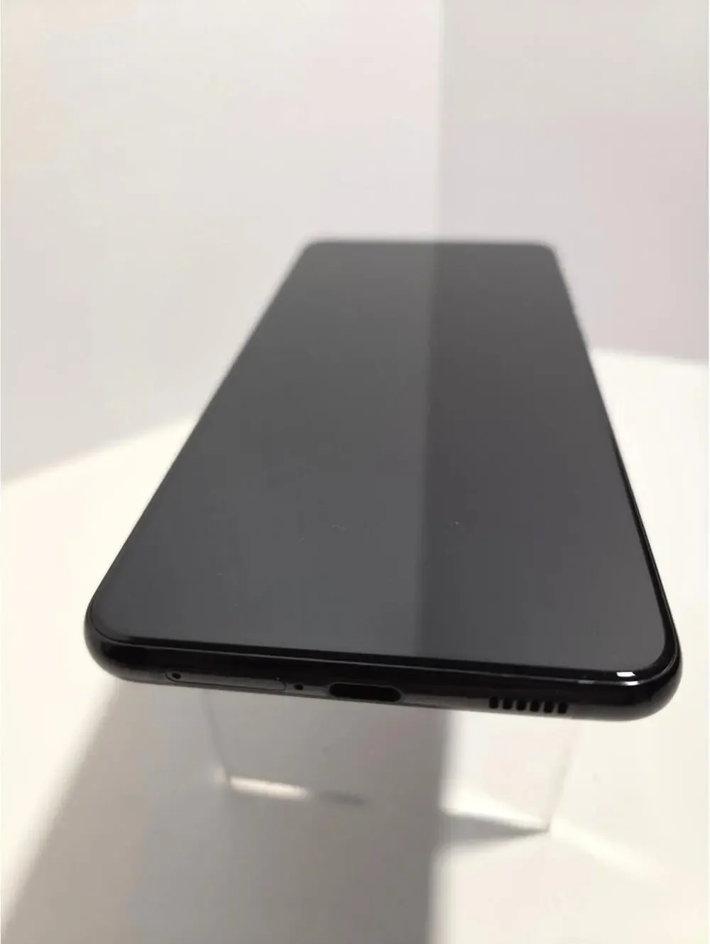 Samsung Galaxy S21 Plus 5G Bundle 128GB **CLEAN LCD SCREEN - EXTRAS INCLUDED!!!